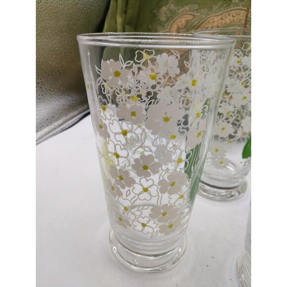 Set Of 4 Vintage Floral & Village Scene Glass Tumblers Amish - Picture 2 of 6